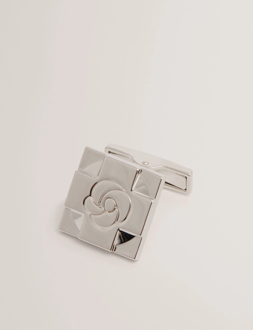 Ted Baker Rosemel Rose Cufflinks and Tie Bar Set | Silver