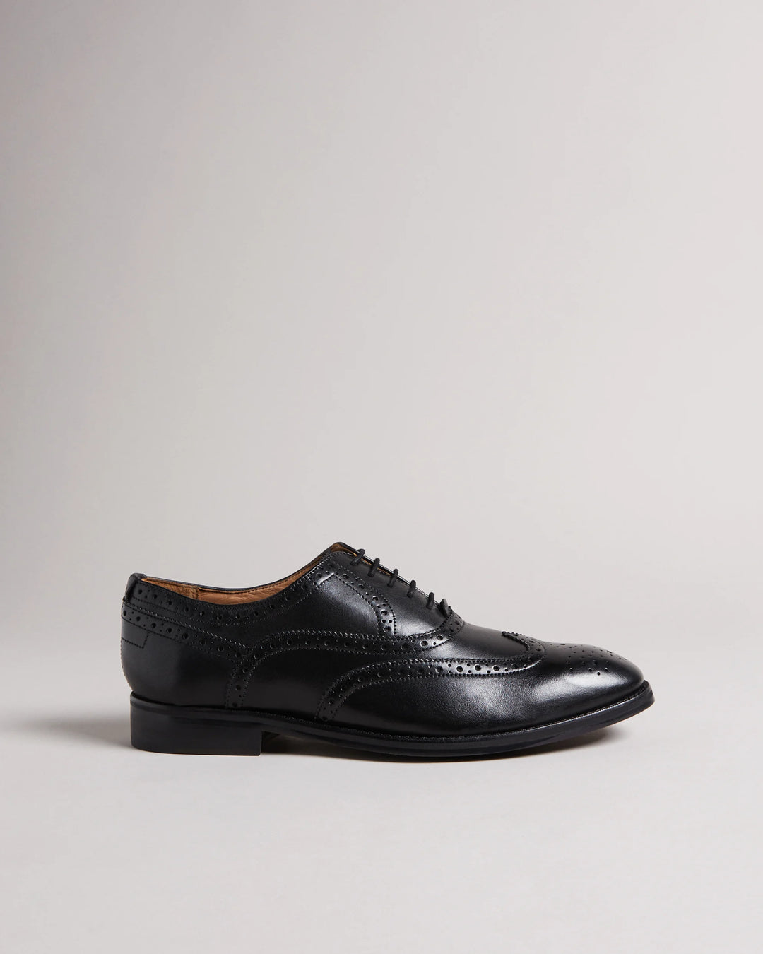 Ted Baker Amaiss Επίσημα Δερμάτινα Brogue Υποδήματα | Μαύρο