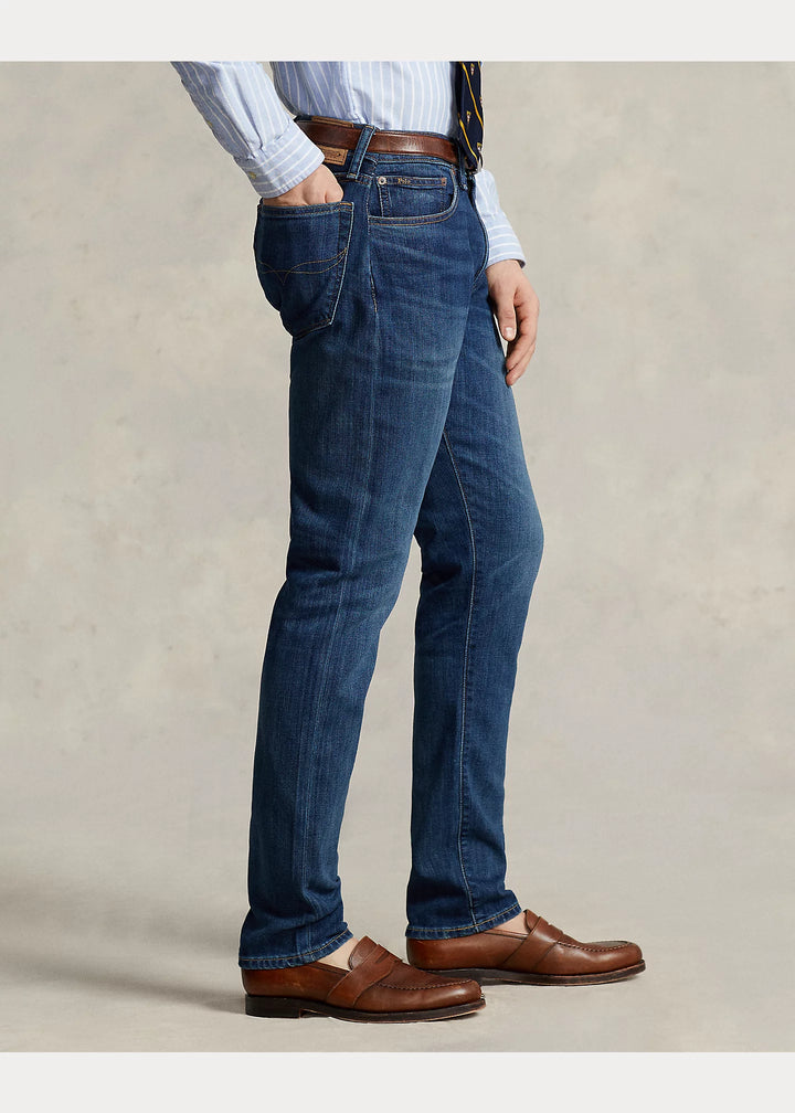 Ralph Lauren Parkside Active Taper Stretch-Jeans: Warrenton Stretch – Lifestyle-Ansicht