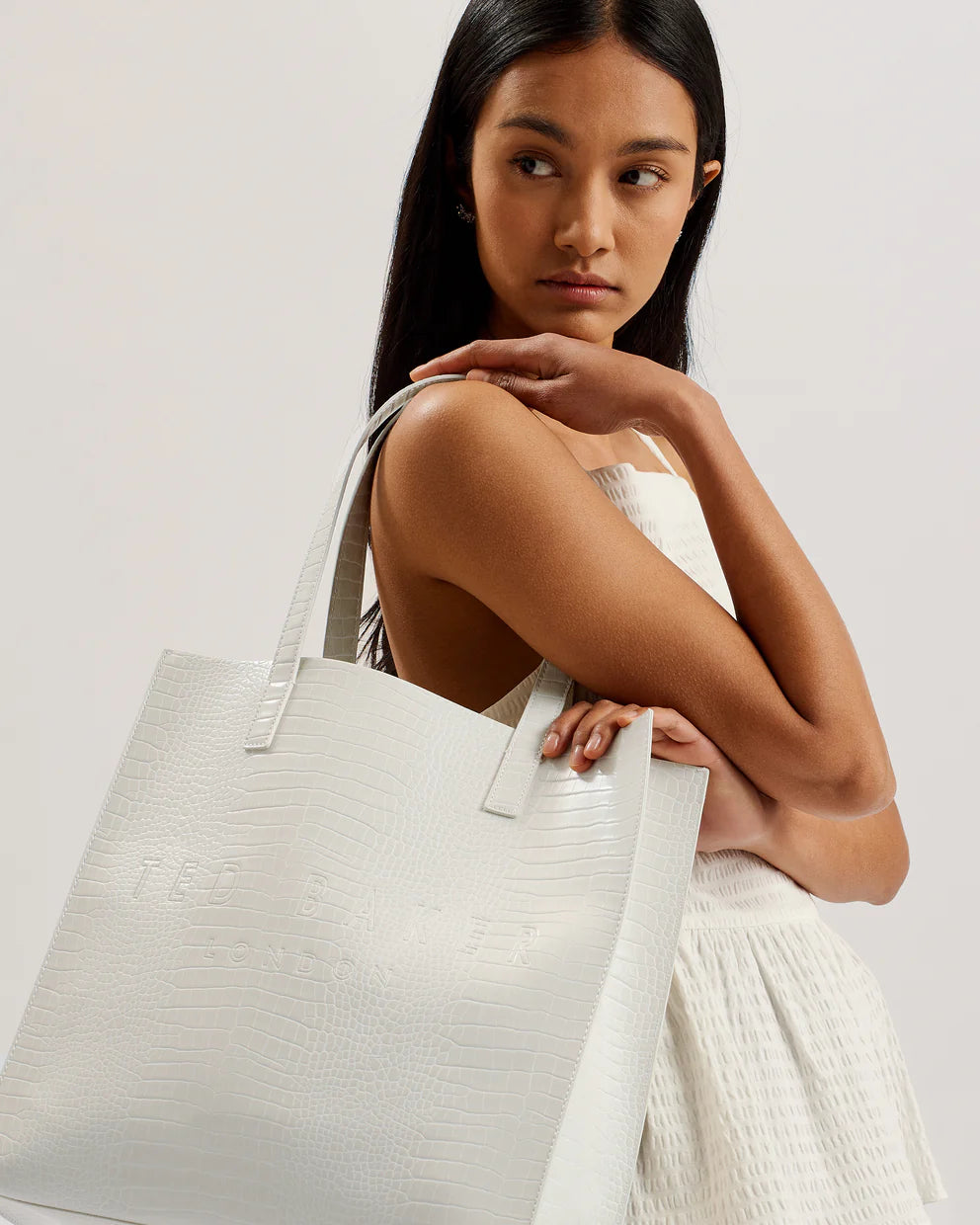 Borsa Icon grande con dettagli in coccodrillo di Ted: Colore nude – vista alternativa