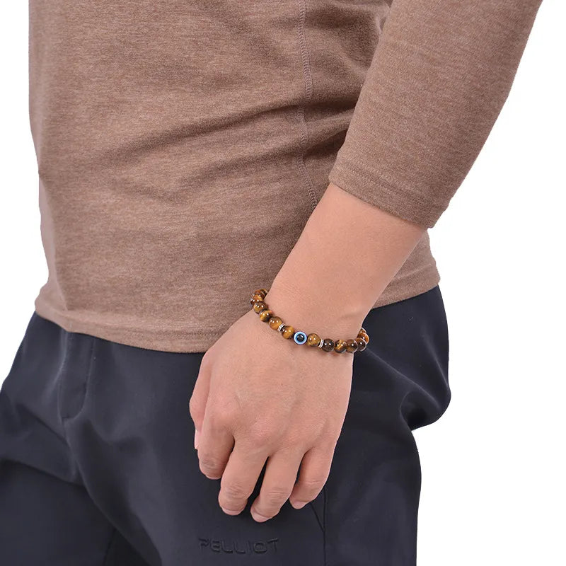 „Never Needy“ – Armband aus Natursteinperlen: Tiger Eye – alternative Ansicht