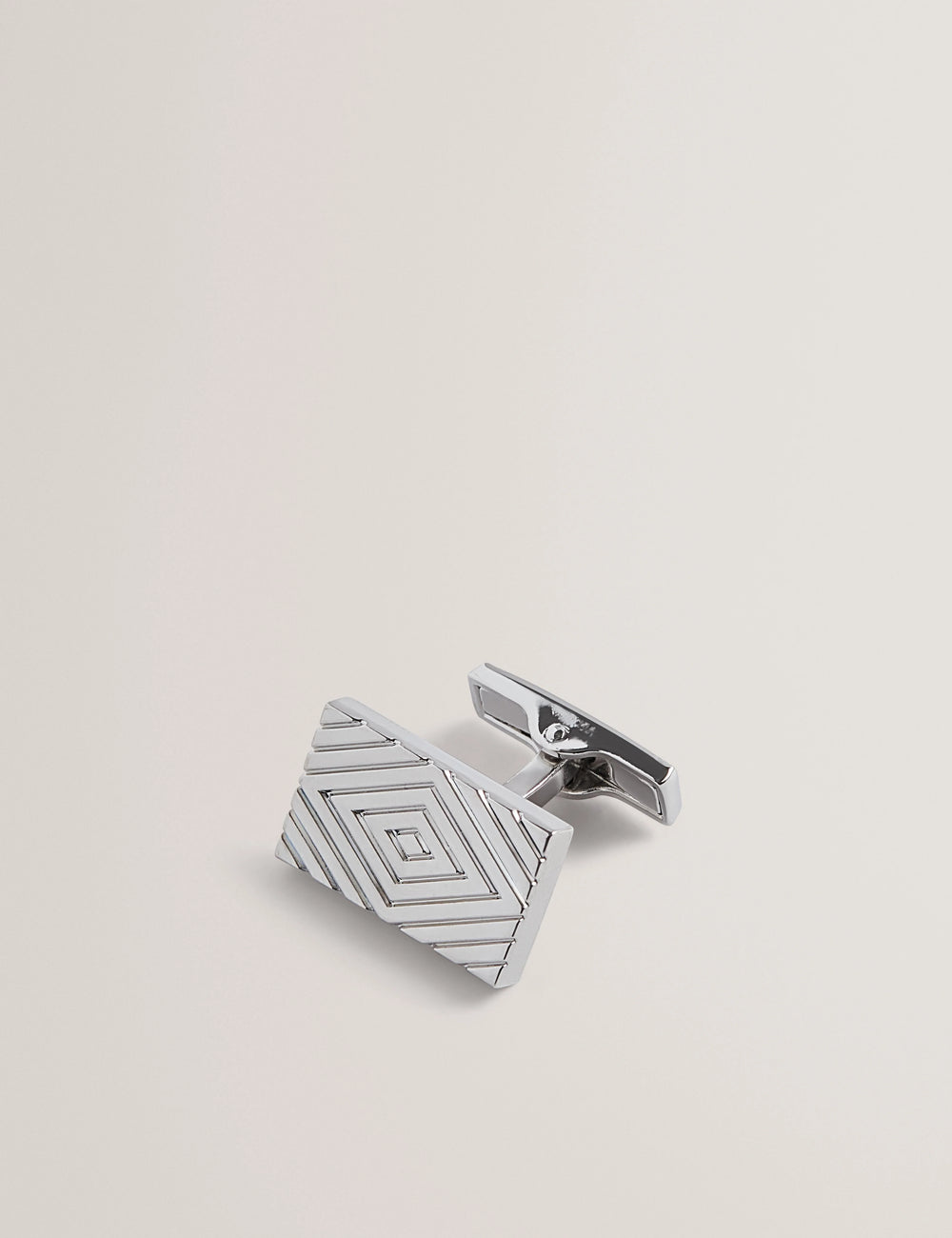 Gemelli Ted Baker con incisione a forma di diamante: Argento – vista laterale