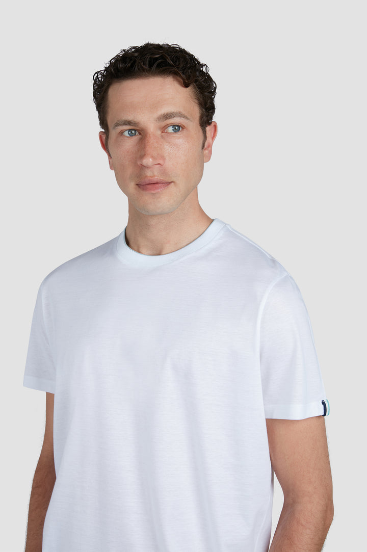 Paul &amp; Shark XSoft Cotton Lyocell T-shirt in White – lifestyle view