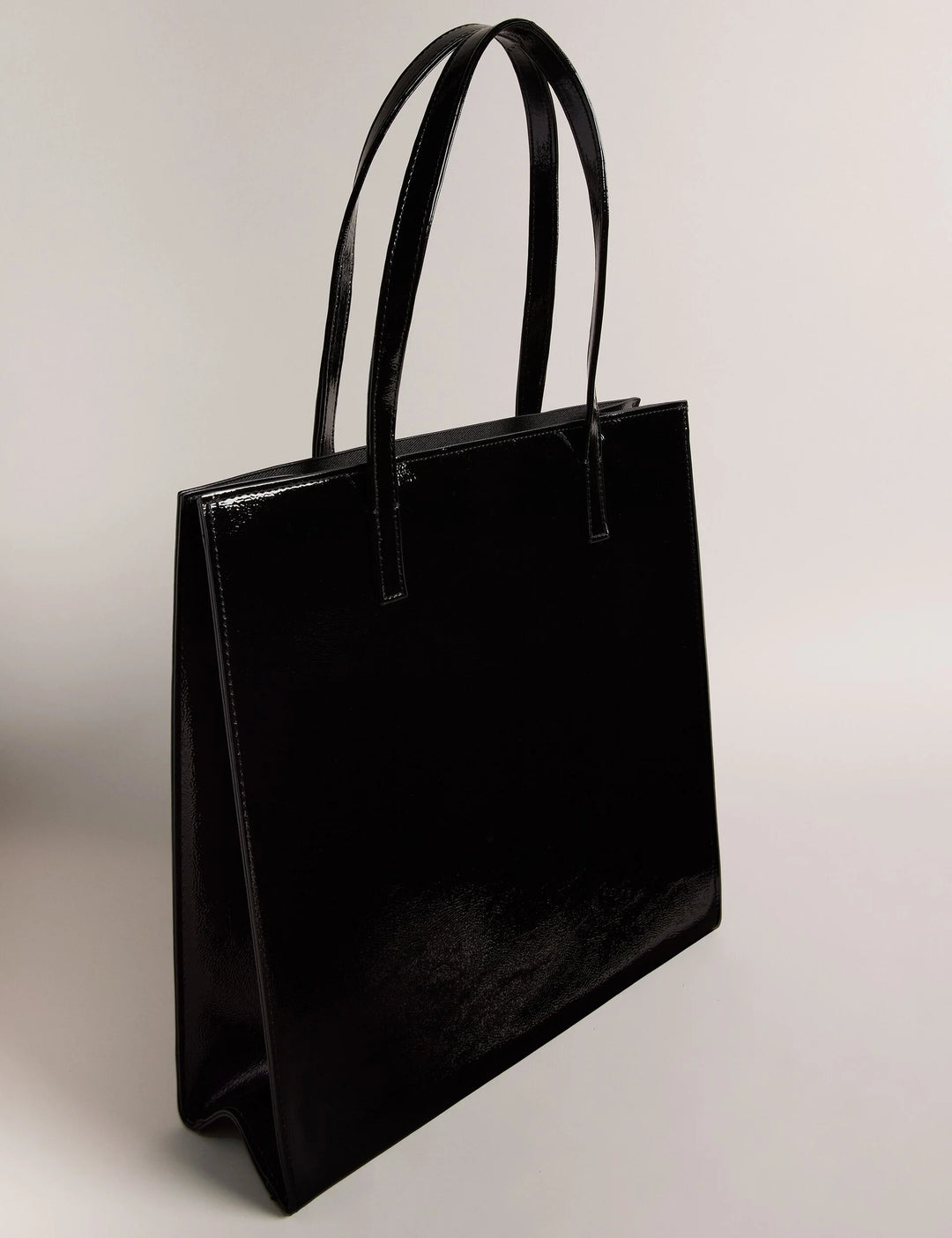 Ted Baker Crinkon – Große Icon-Tasche aus geknittertem: Schwarz – alternative Ansicht