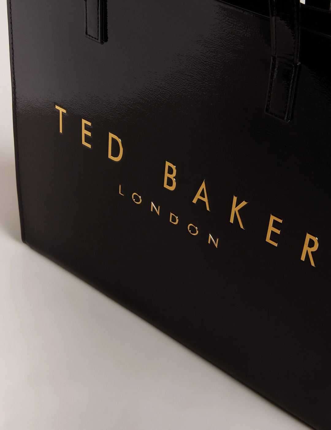 Ted Baker Crinkon – Große Icon-Tasche aus geknittertem: Schwarz – alternative Ansicht