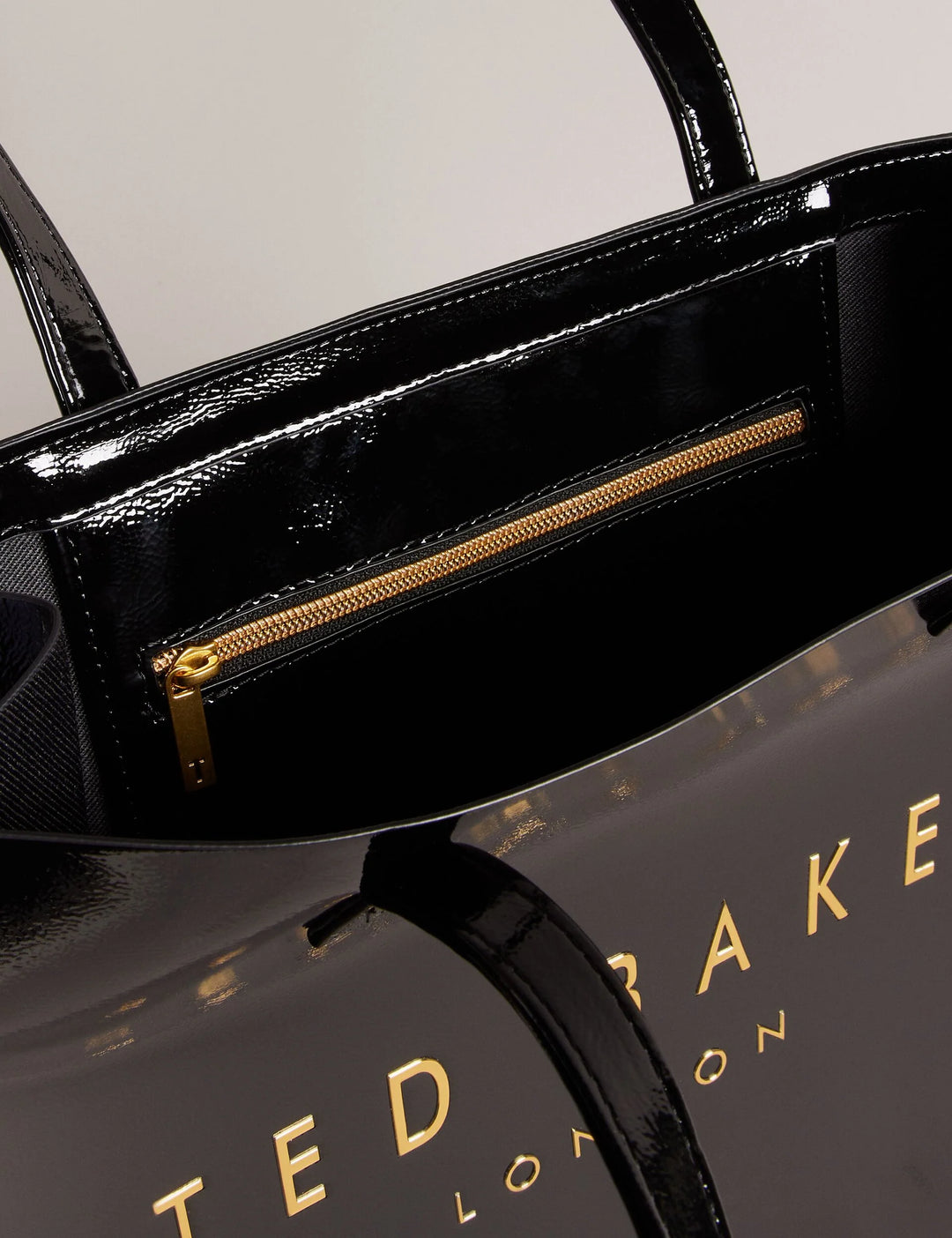 Ted Baker Crinkon – Große Icon-Tasche aus geknittertem: Schwarz – alternative Ansicht