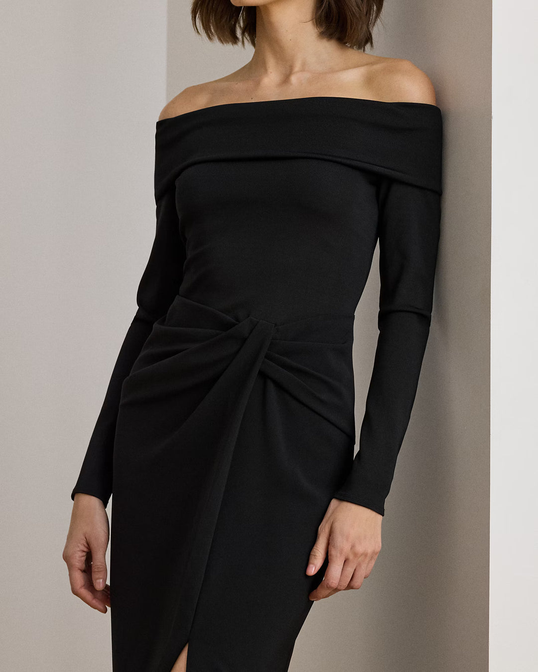 Lauren Ralph Lauren 罗纹针织与绉纱露肩长礼服 – 其他角度