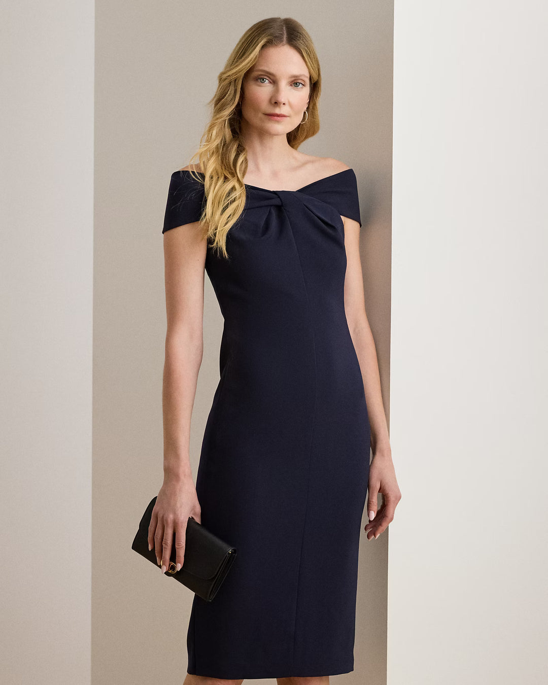 Robe de cocktail en crêpe à encolure croisée Lauren: Lighthouse Navy – autre vue
