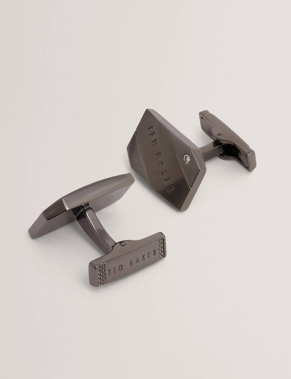 Gemelli Ted Baker Criis in metallo spazzolato: Gunmetal – vista alternativa