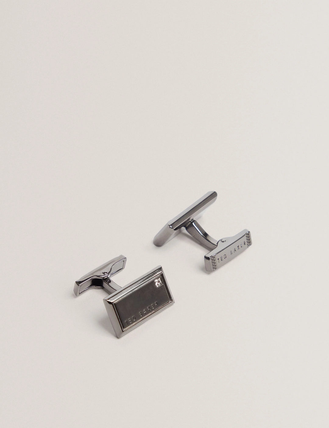 Gemelli Ted Baker Kristol in metallo spazzolato: Gunmetal
