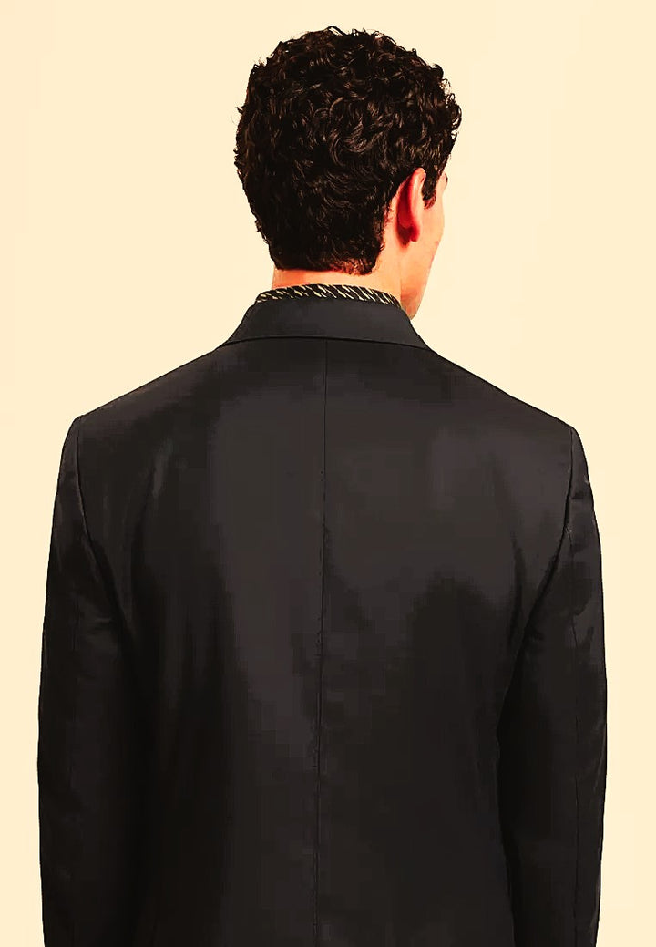 بدلة تيد بيكر Saisonj ذات Slim Fit من مزيج الصوف مع مادة مرنة: أسود – عرض بديل