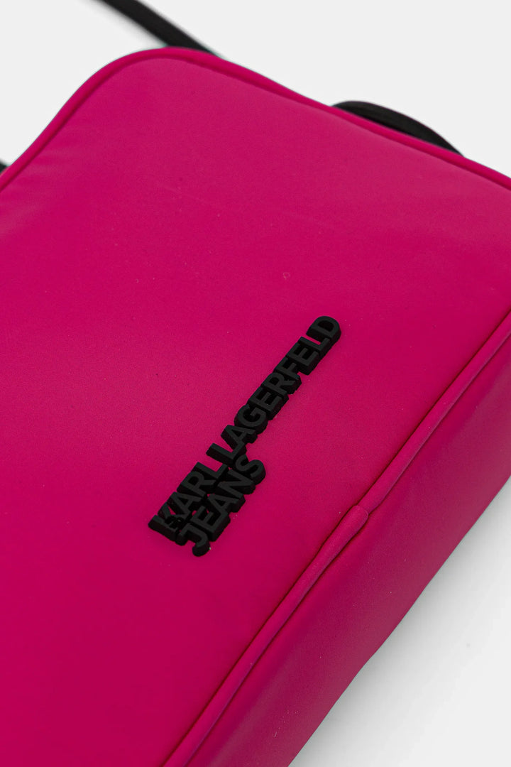 حقيبة كاميرا من النايلون من تصميم كارل لاغرفيلد: Very Berry – عرض بديل