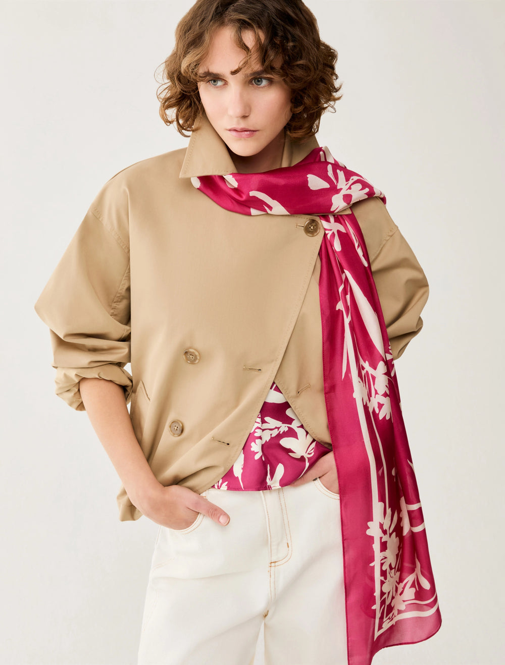 Estola de seda jacquard PennyBlack: Fucsia – vista alternativa