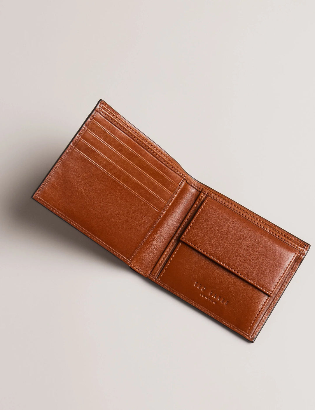 Πορτοφόλι για κέρματα Ted Baker από δέρμα με ανάγλυφη γωνία: Μπεζ – εναλλακτική όψη