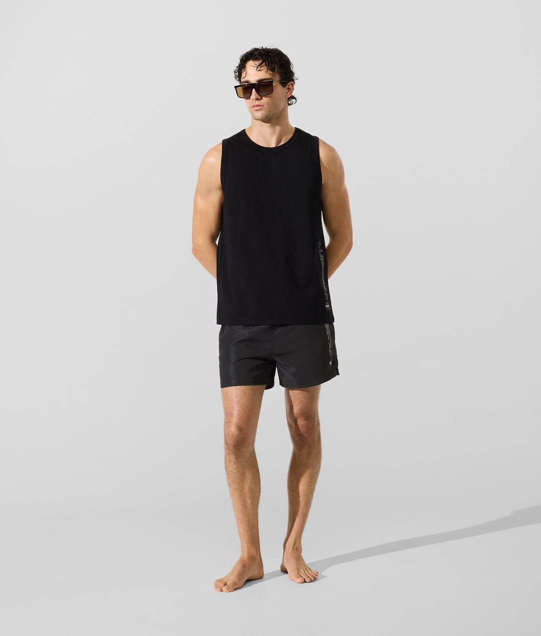 Karl Lagerfeld Ikon Metallic Boardshorts: Schwarz – alternative Ansicht