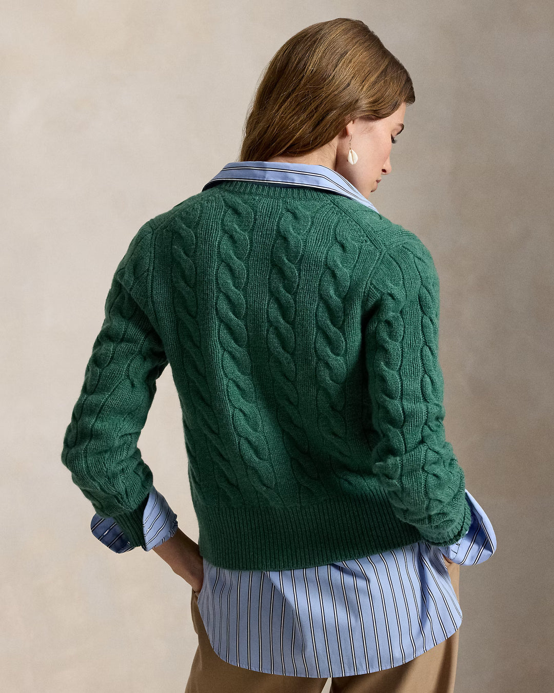 Ralph Lauren Cárdigan de mujer de lana y cachemira con ochos | Verde trébol – imagen del producto 02