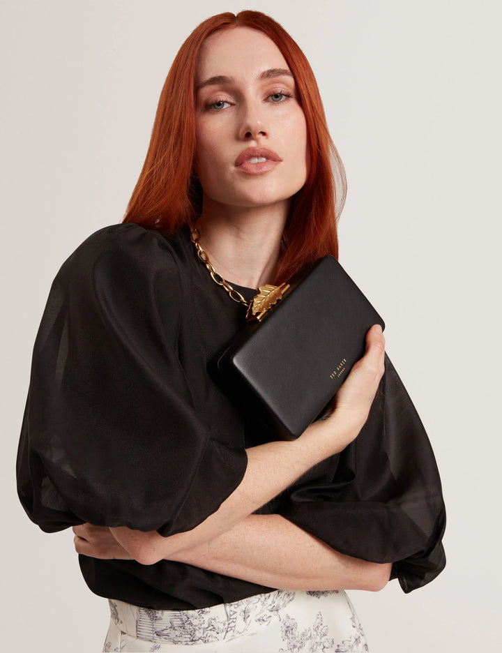 Ted Baker Lleaf حقيبة Clutch | أسود – عرض بديل 2