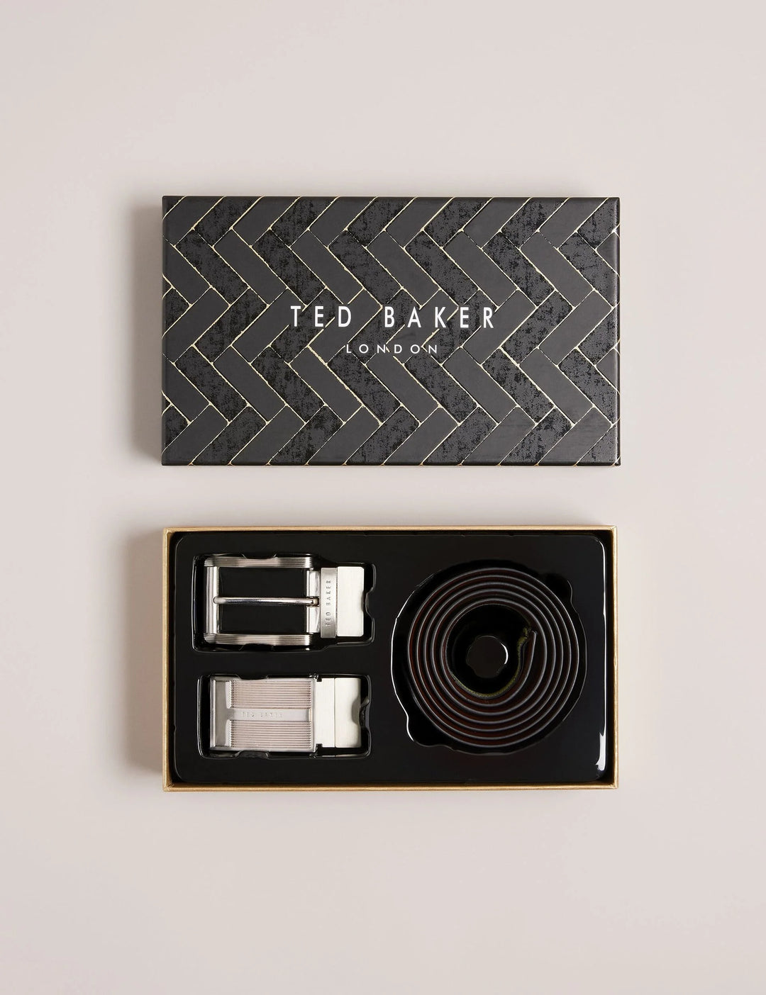 Ted Baker Newbey Coffret ceinture réversible en cuir 2-en-1 | Noir/Marron