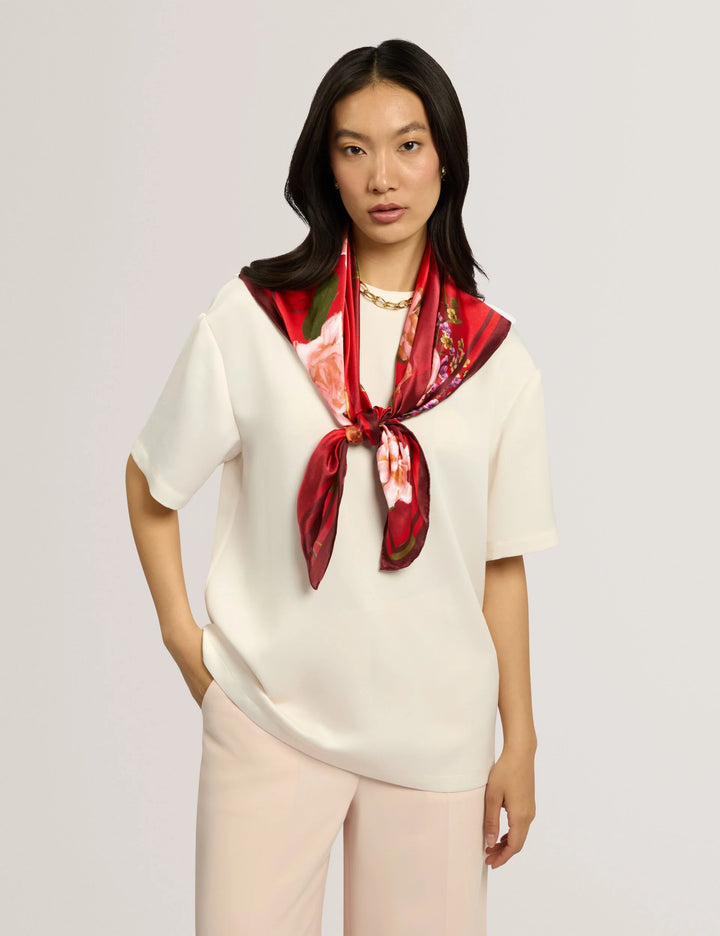 Ted Baker Elinon Foulard Carré en Soie | Rouge – vue alternative 2