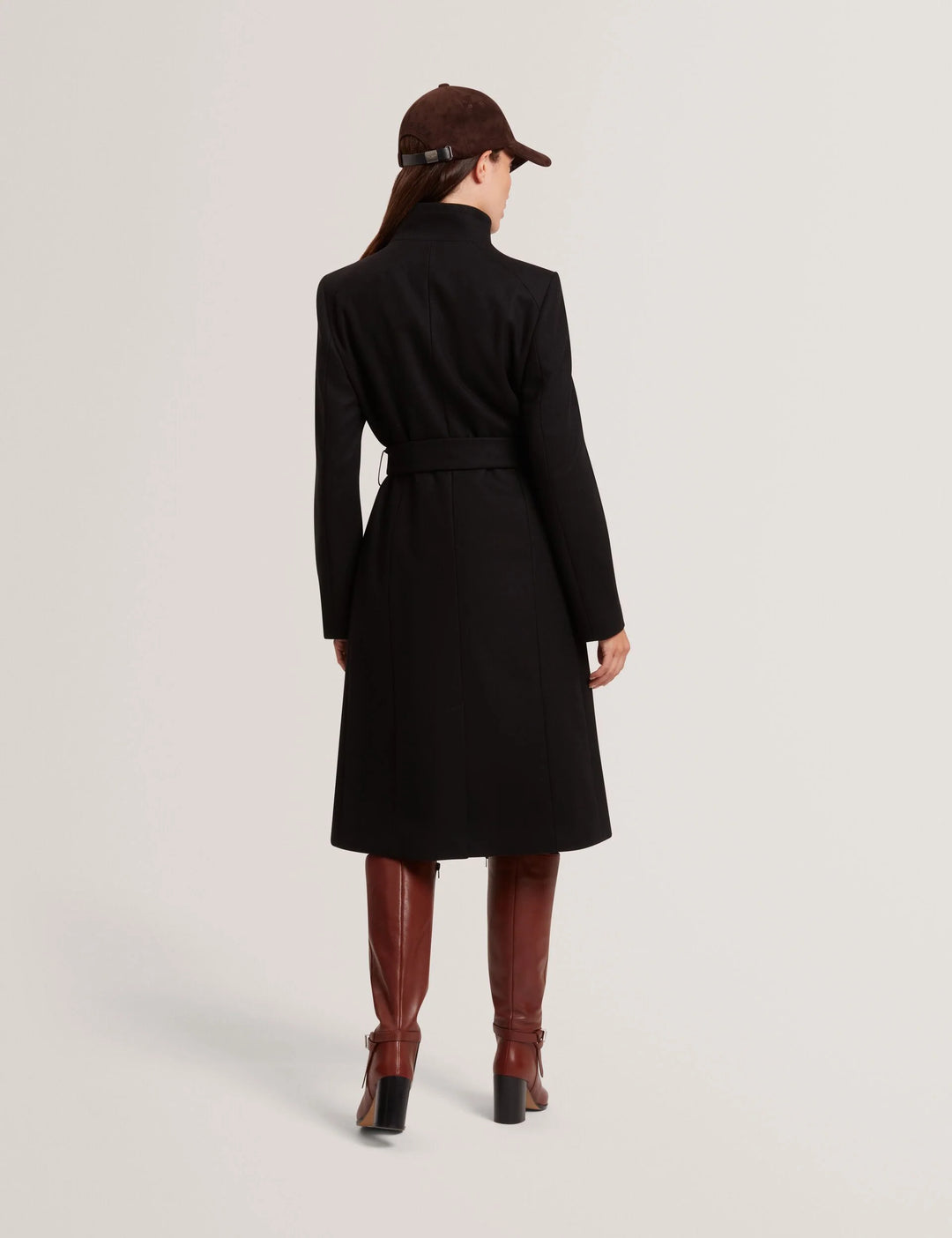 Ted Baker Rose معطف صوف لفّ بحزام | أسود – عرض بديل 2