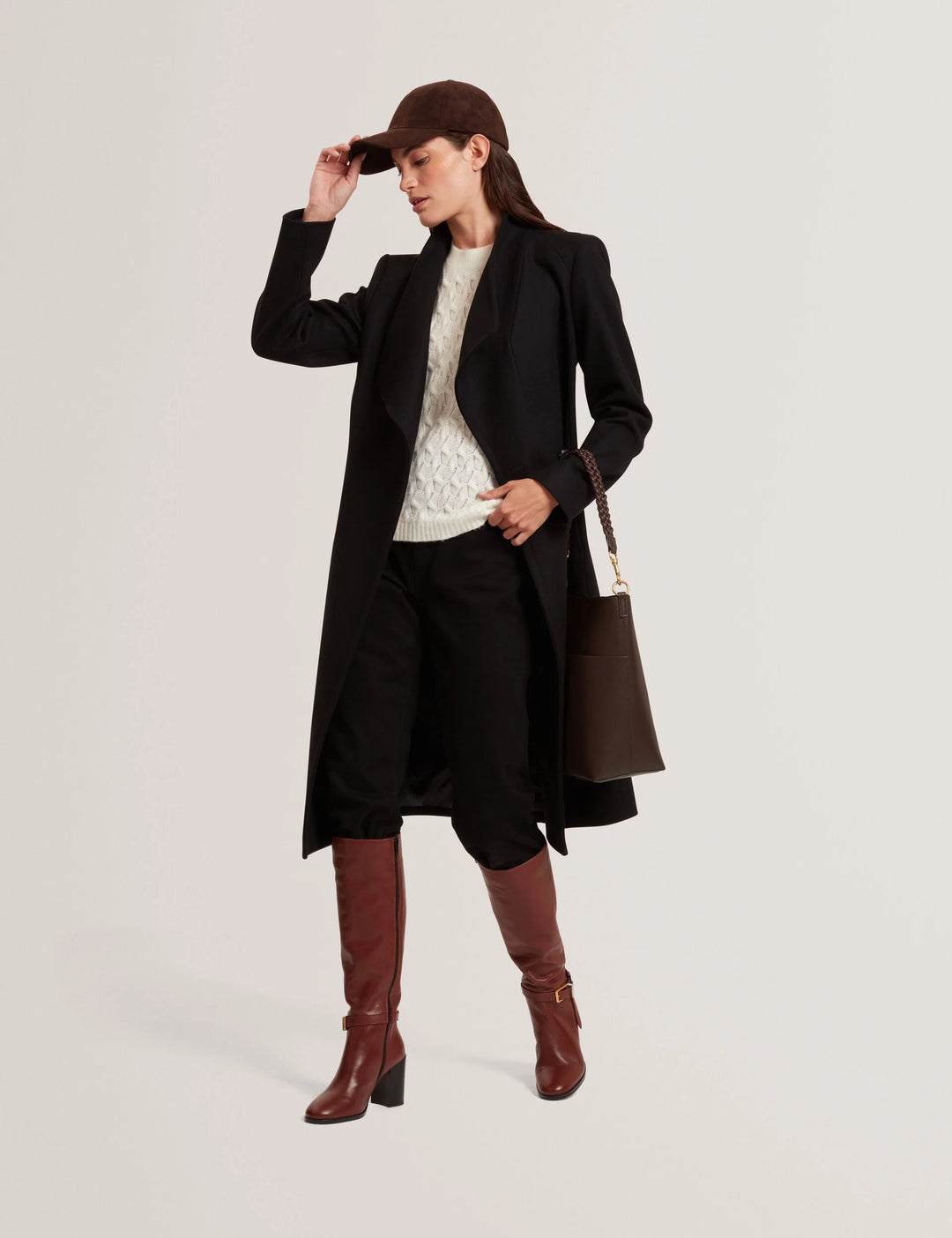 Ted Baker Rose معطف صوف لفّ بحزام | أسود – عرض بديل 8