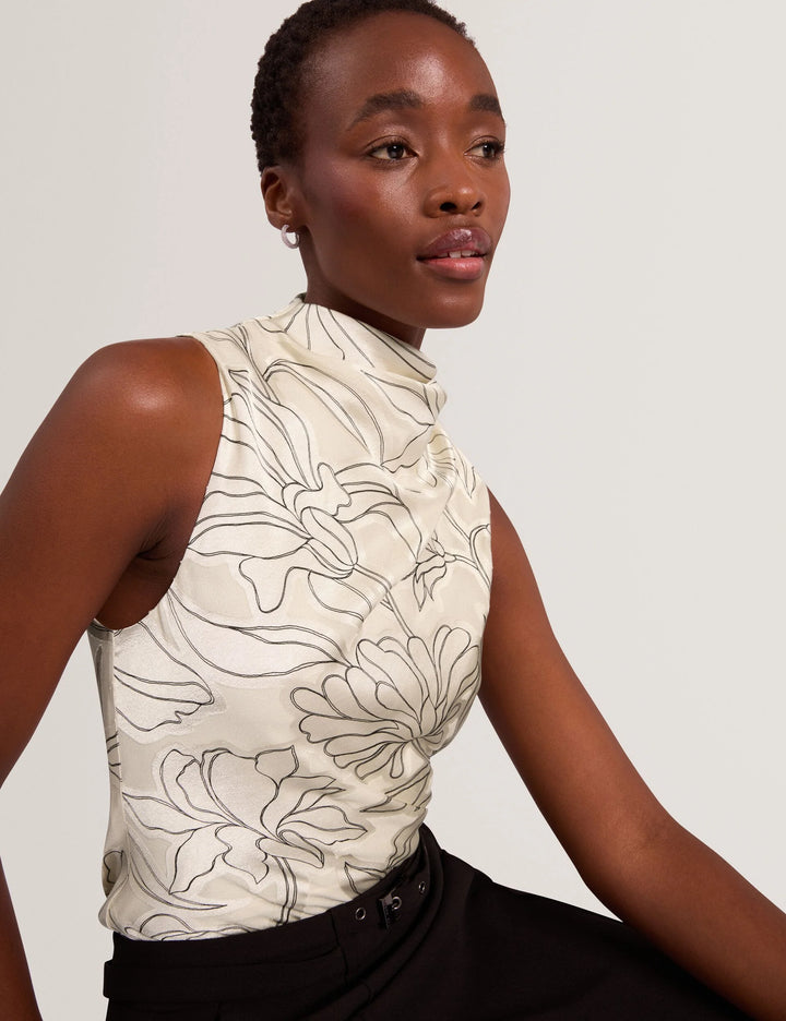Ted Baker Coiraa Satin-Top mit Floral Burnout und Wasserfallausschnitt | Elfenbein – alternative Ansicht 4