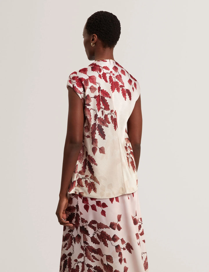 Ted Baker Nayala توب بطبعة Foliage وياقة درابيه | ذهبي وردي – عرض بديل 2
