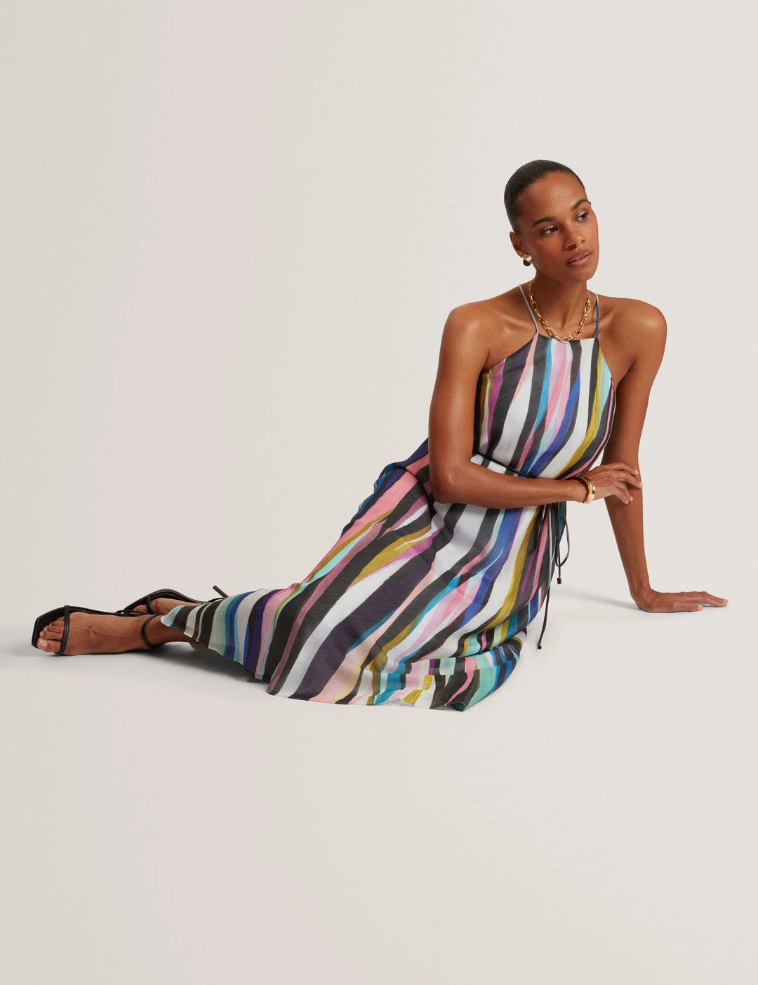 Vestido midi con cuello halter y rayas onduladas de Ted Baker | Multicolor