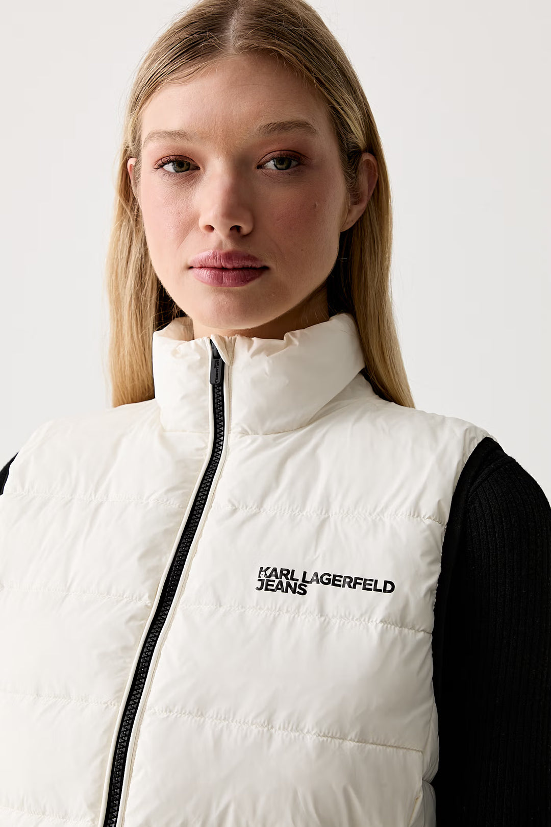 Karl Lagerfeld Light Padded Logo Vest | Egret