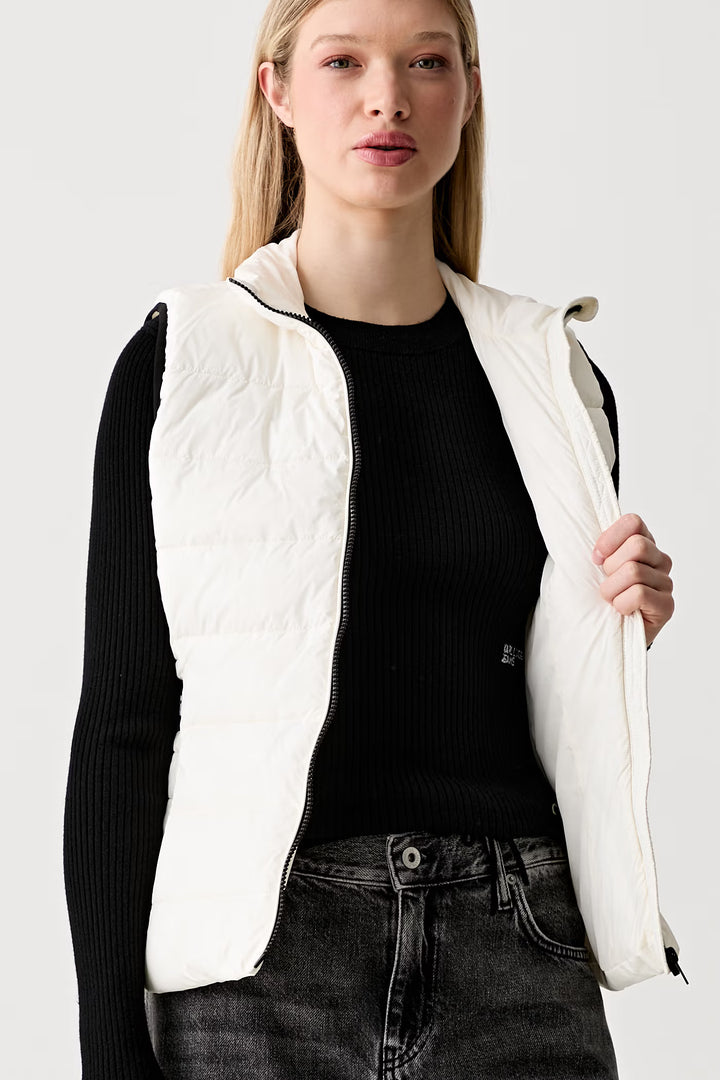 Karl Lagerfeld Light Padded Logo Vest | Egret