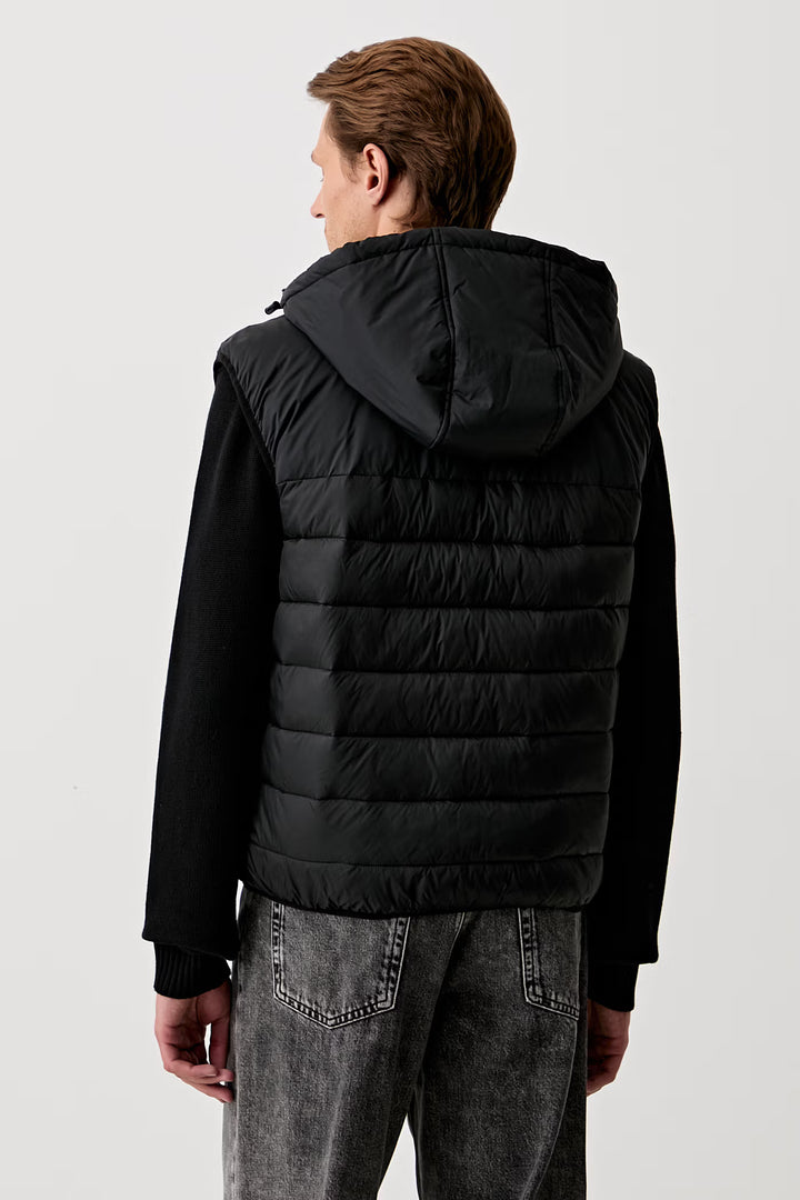 Karl Lagerfeld Light Padded Vest | Black