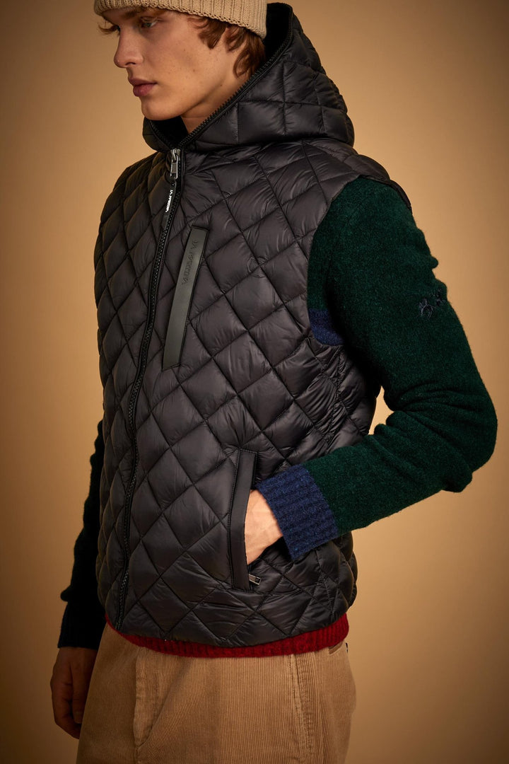 La Martina MBO014-PA012 in black, detail view