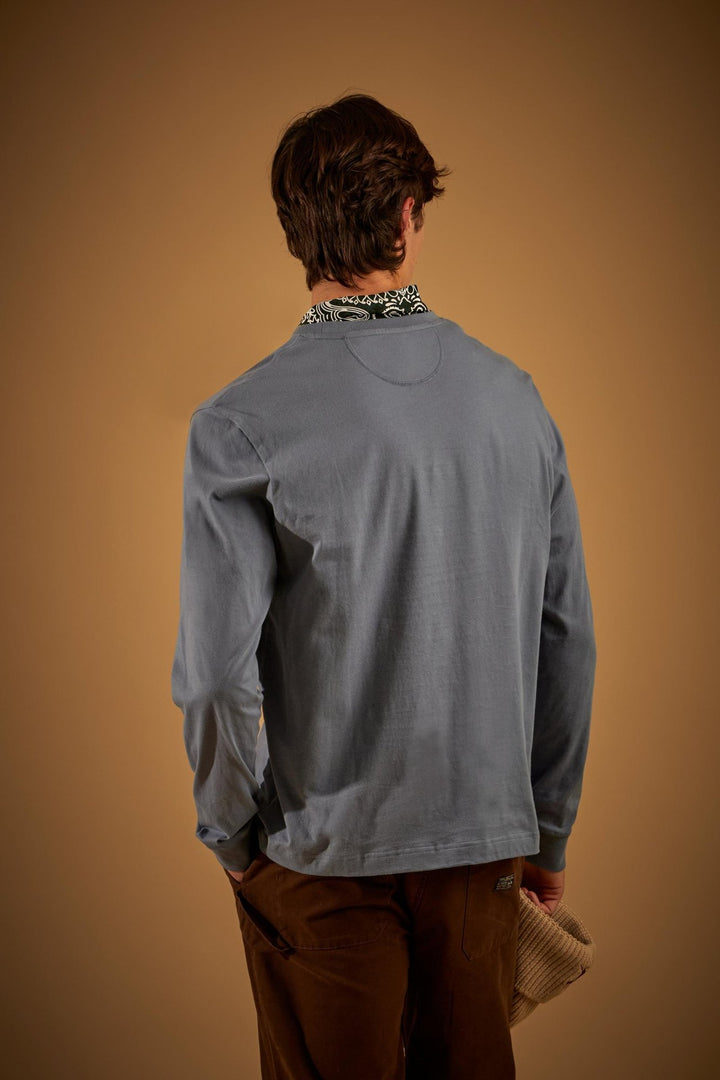 La Martina MDR003-JS388, FLINT STONE, Rückansicht am Model