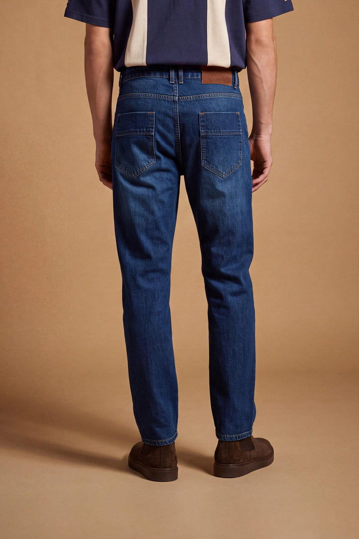 La Martina MDT017-DM117, Denim indigo moyen foncé, vue de dos portée par un mannequin