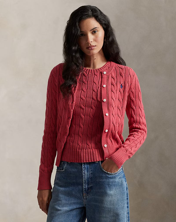 Ralph Lauren Strickjacke aus Baumwolle mit Zopfmuster und Rundhalsausschnitt | Nantucket Red