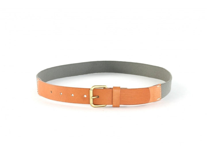 Cinturón Royal Republiq Gent de lona: GRIS BEIGE – vista lifestyle