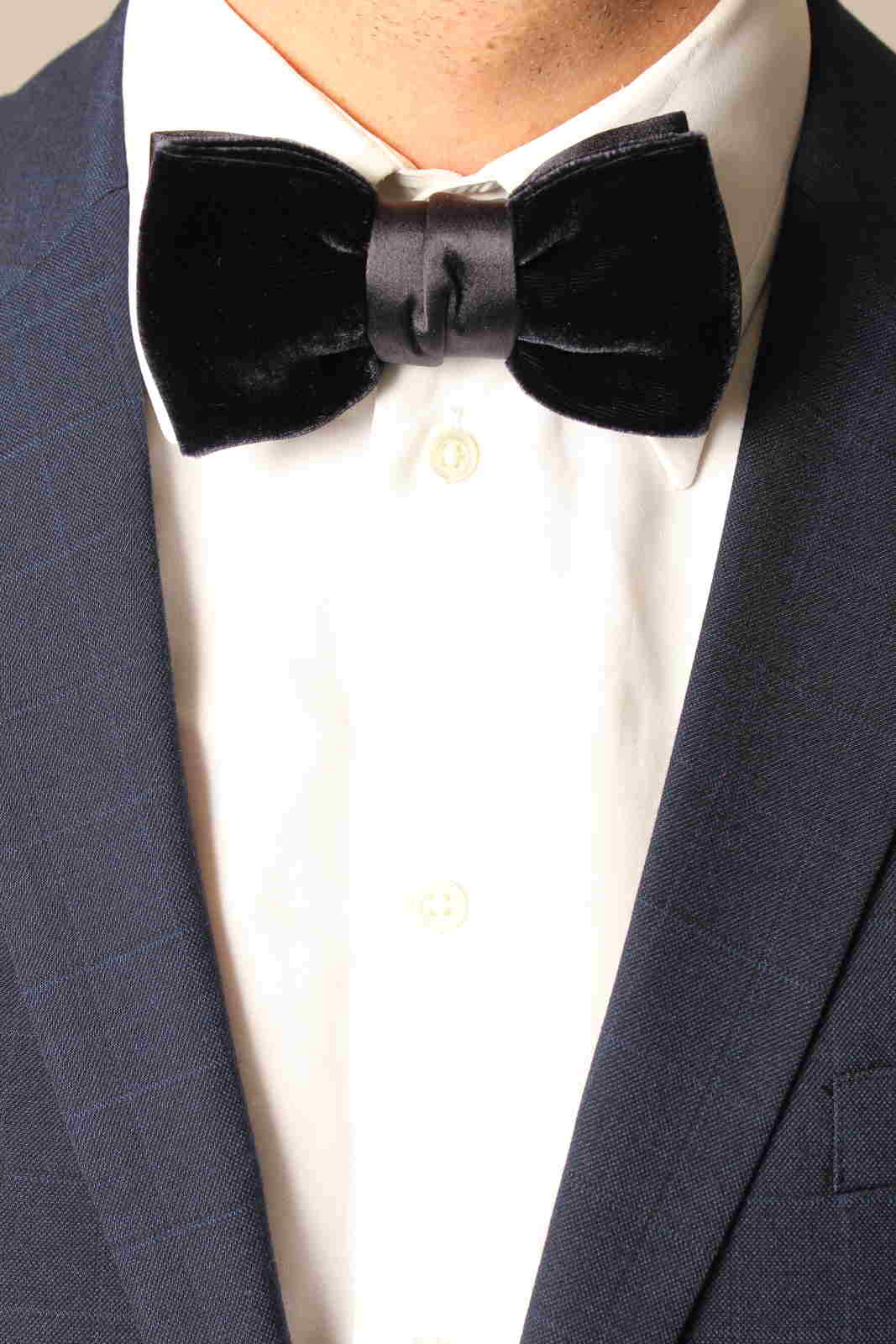 Lanvin Bow Tie in Dark Blue – product view
