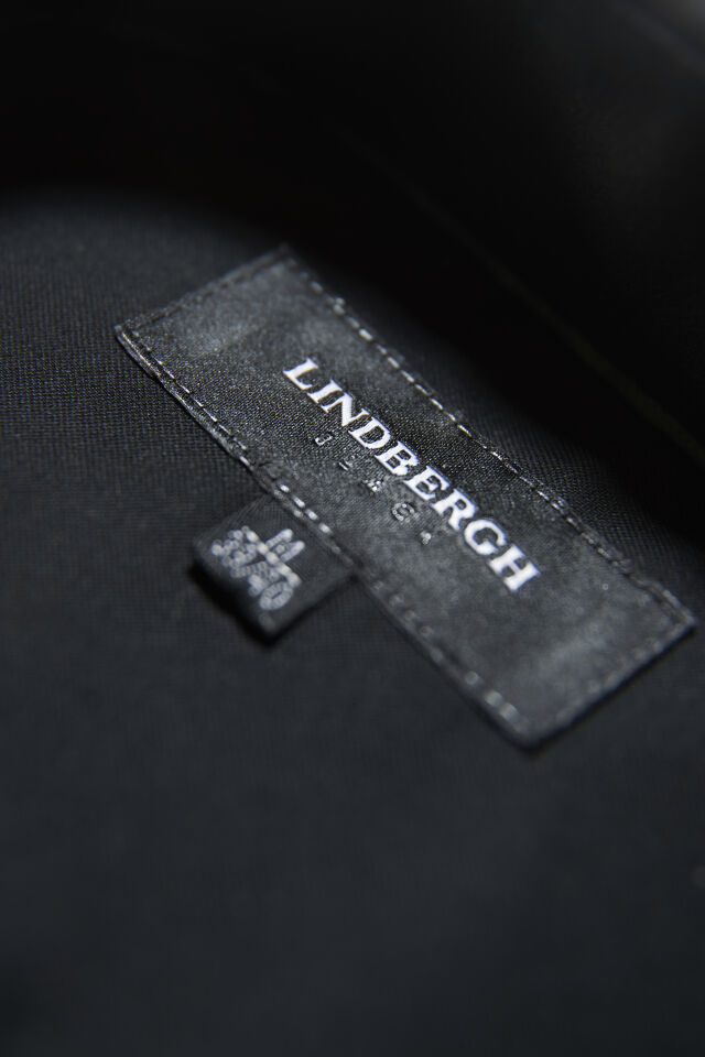 Lindbergh Plain Fine Twill Non Iron Stain Resistant Shirt in Black – back view