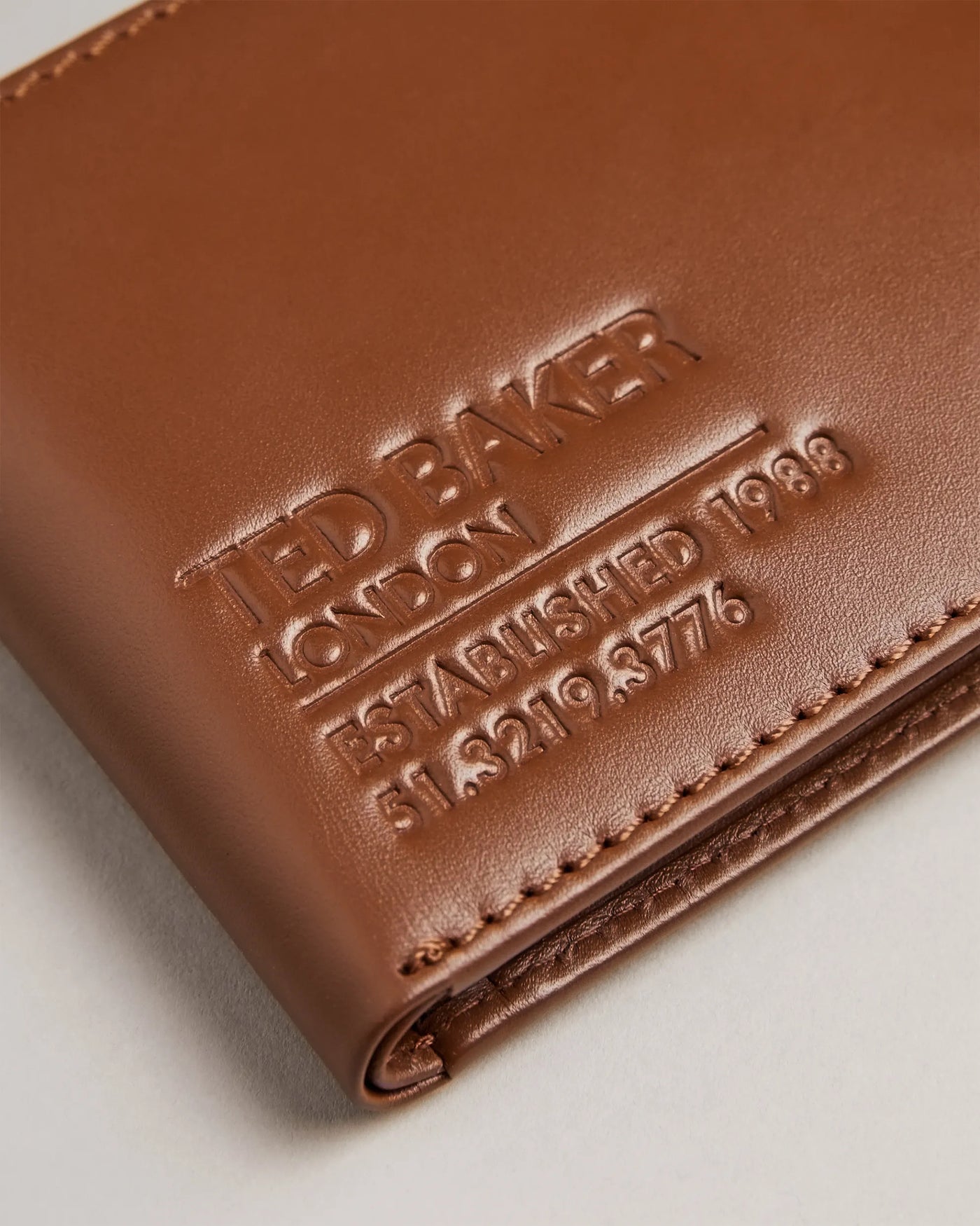 Ted Baker Groote Δερμάτινο Πορτοφόλι με Τσέπη για Νομίσματα | Ταμπά